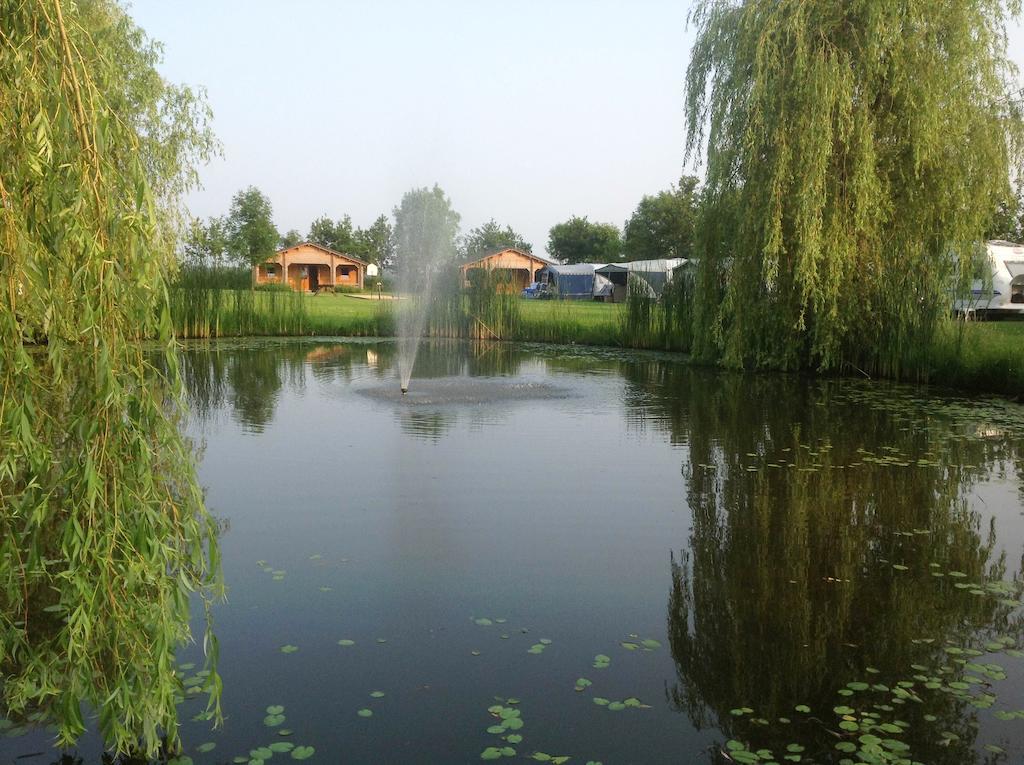 Vakantie-Oord "De Hulsdonken" Bergeijk Ruang foto