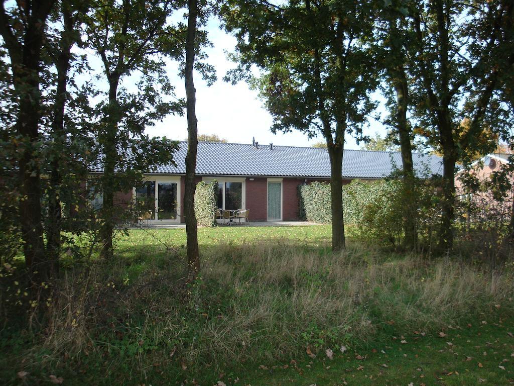 Vakantie-Oord "De Hulsdonken" Bergeijk Ruang foto